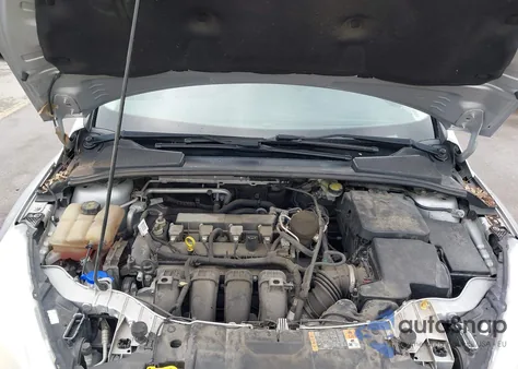 2016 Ford Focus Se z USA, uszkodzony, nr VIN 1FADP3F20GL271047